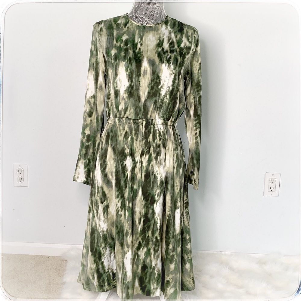 Cavalier dress size small
